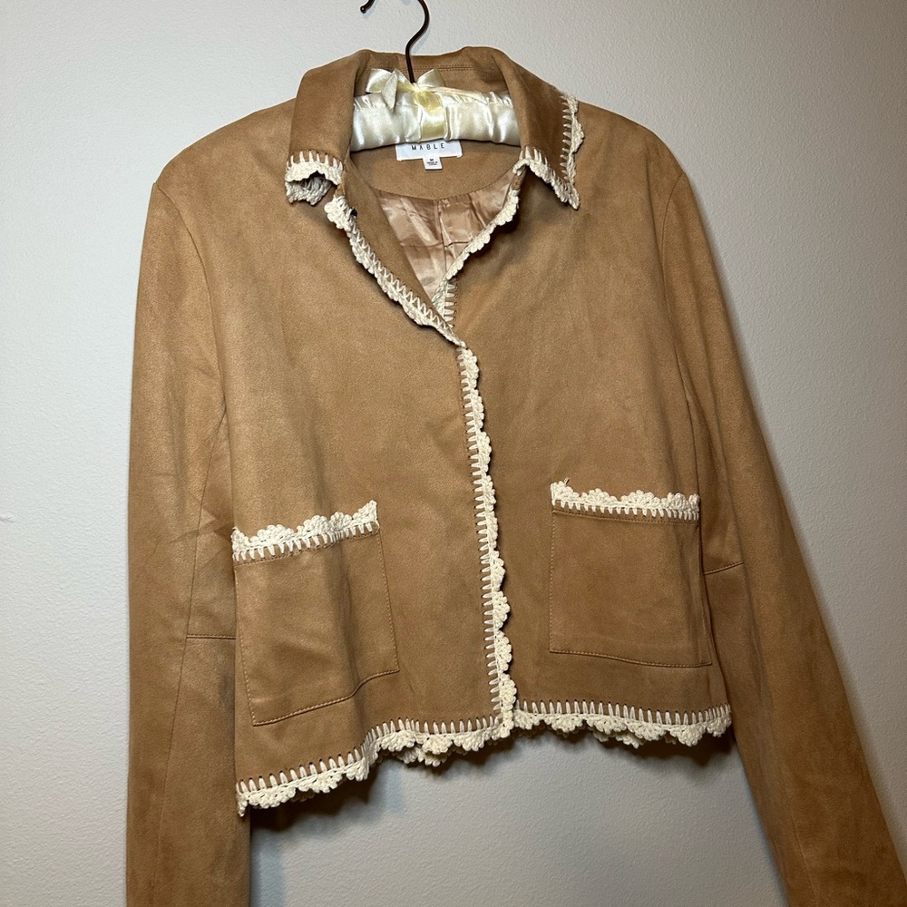 Elegant Tan Suede Blazer with Cream Trim - Picture 7 of 13